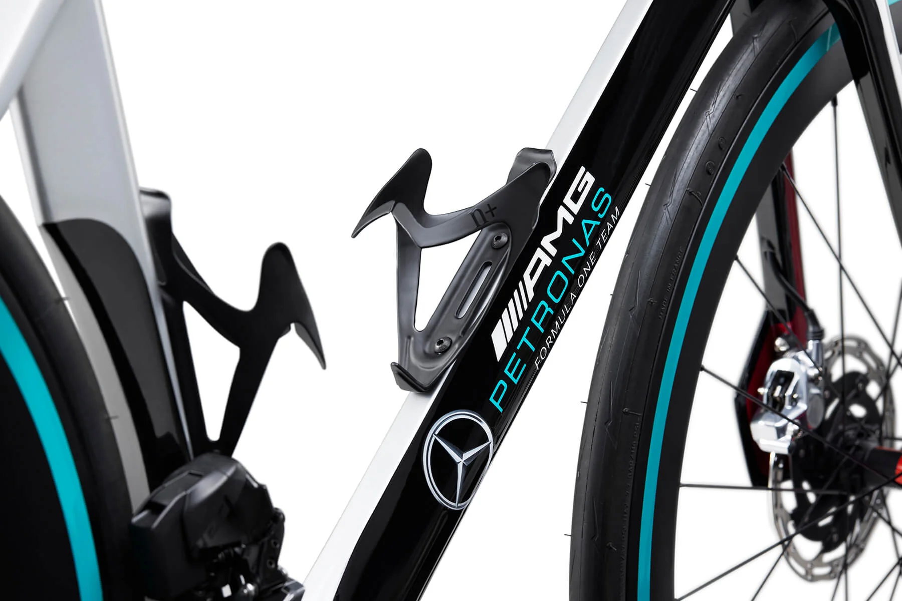 Mercedes-AMG PETRONAS F1® Team V13 Road Edition - Image 11