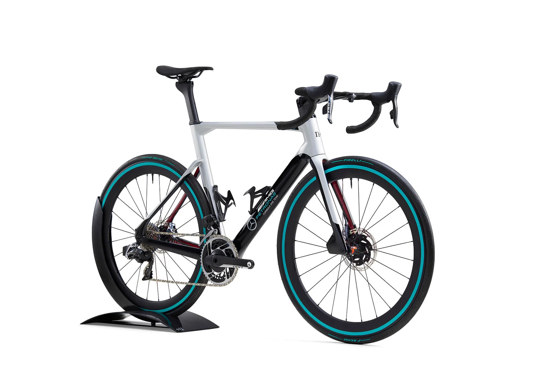 Mercedes-AMG PETRONAS F1® Team V13 Road Edition - Image 5