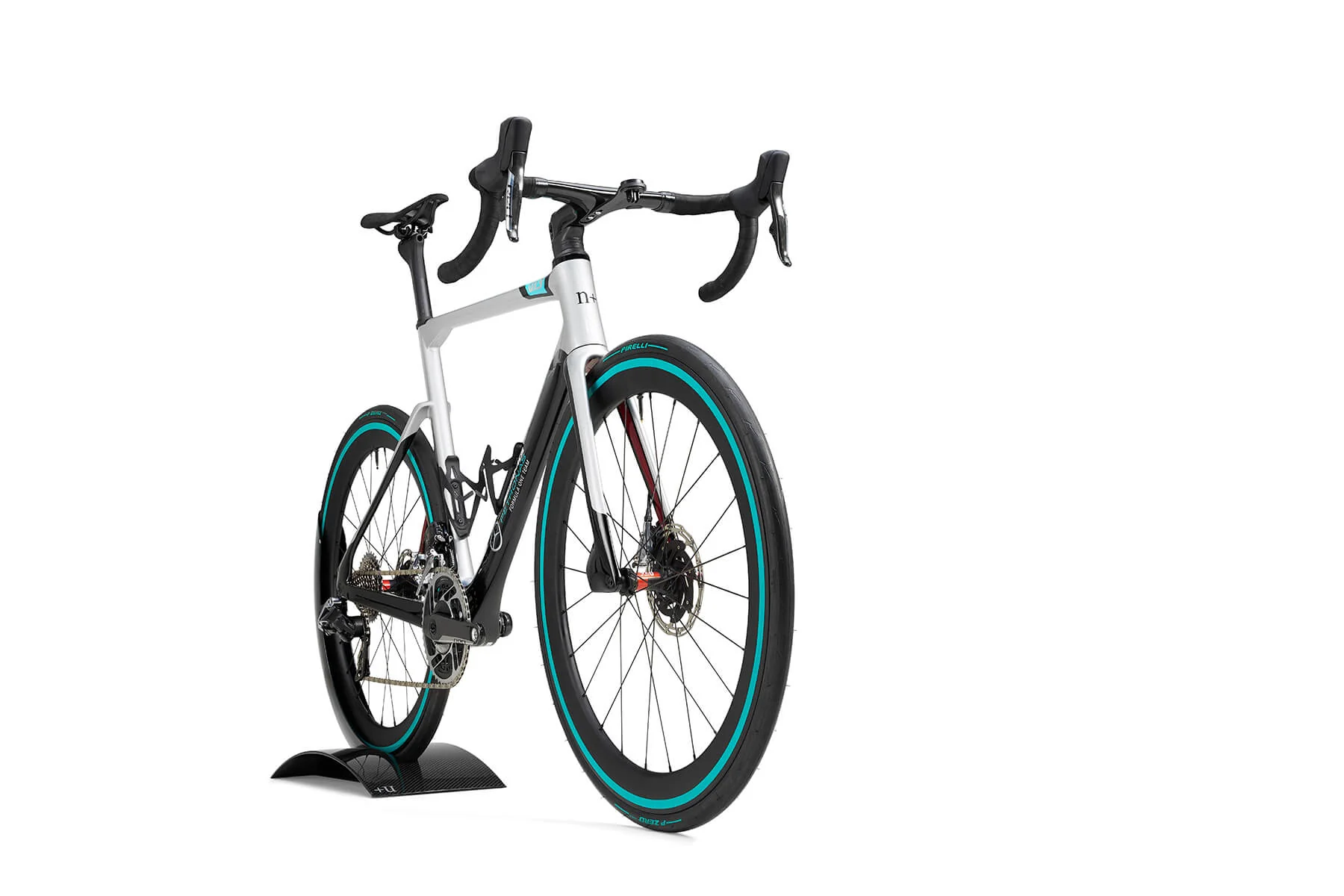 Mercedes-AMG PETRONAS F1® Team V13 Road Edition - Image 7